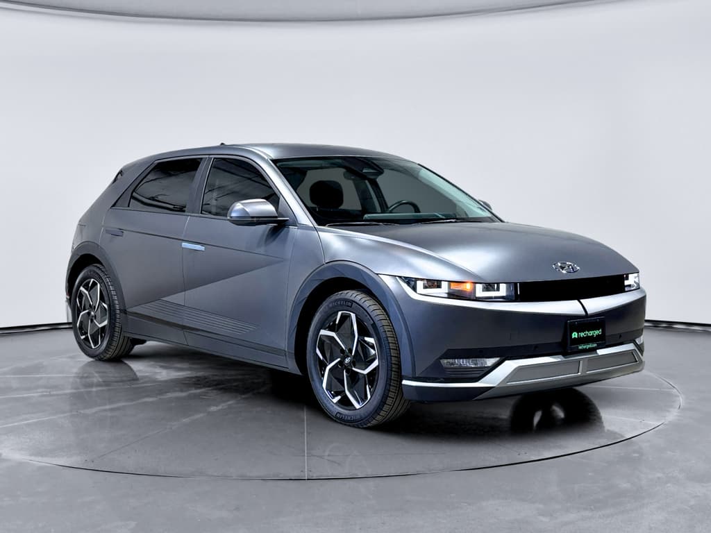 2024 Hyundai IONIQ 5 view 3