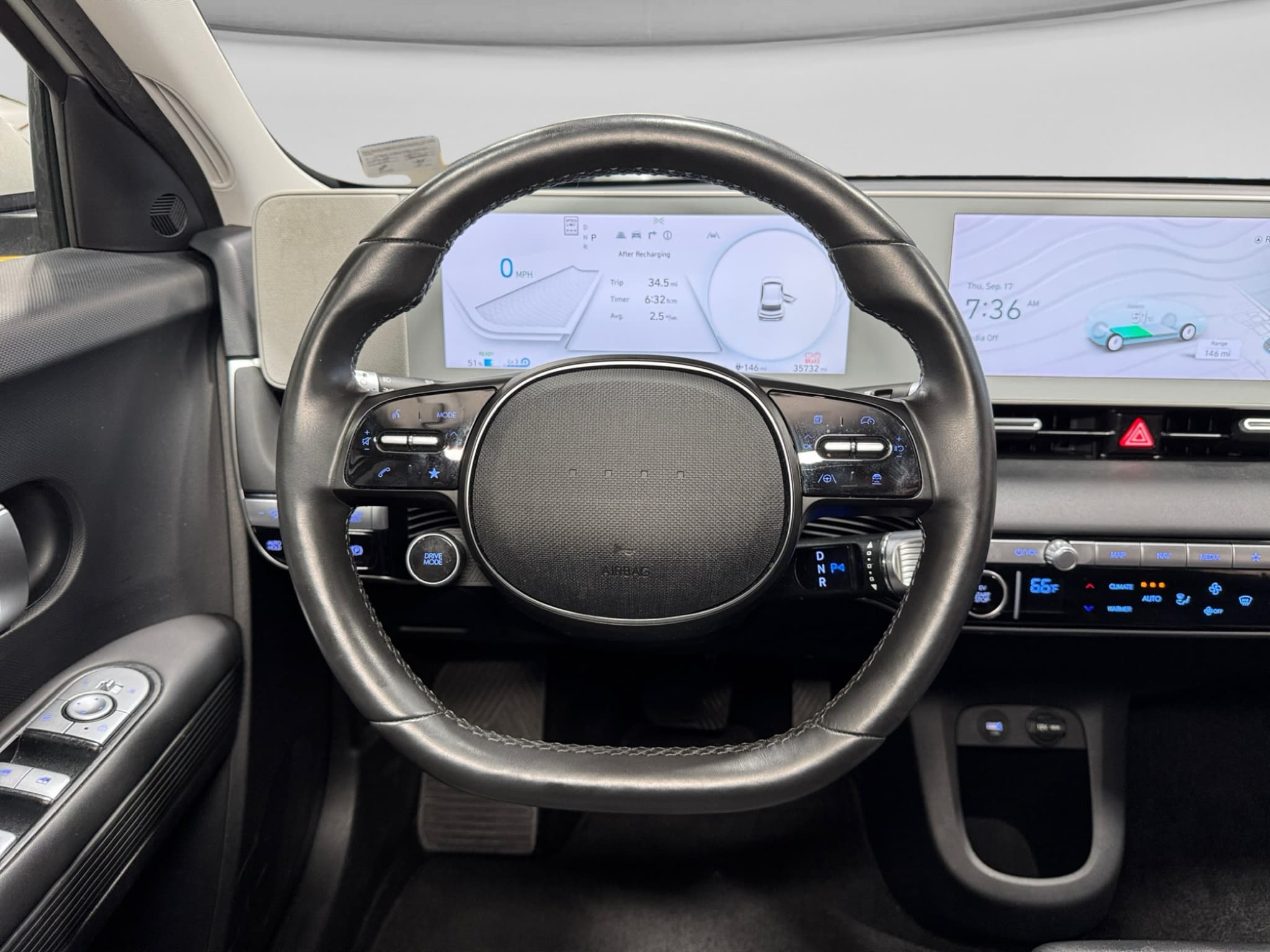 2024 Hyundai IONIQ 5 view 8