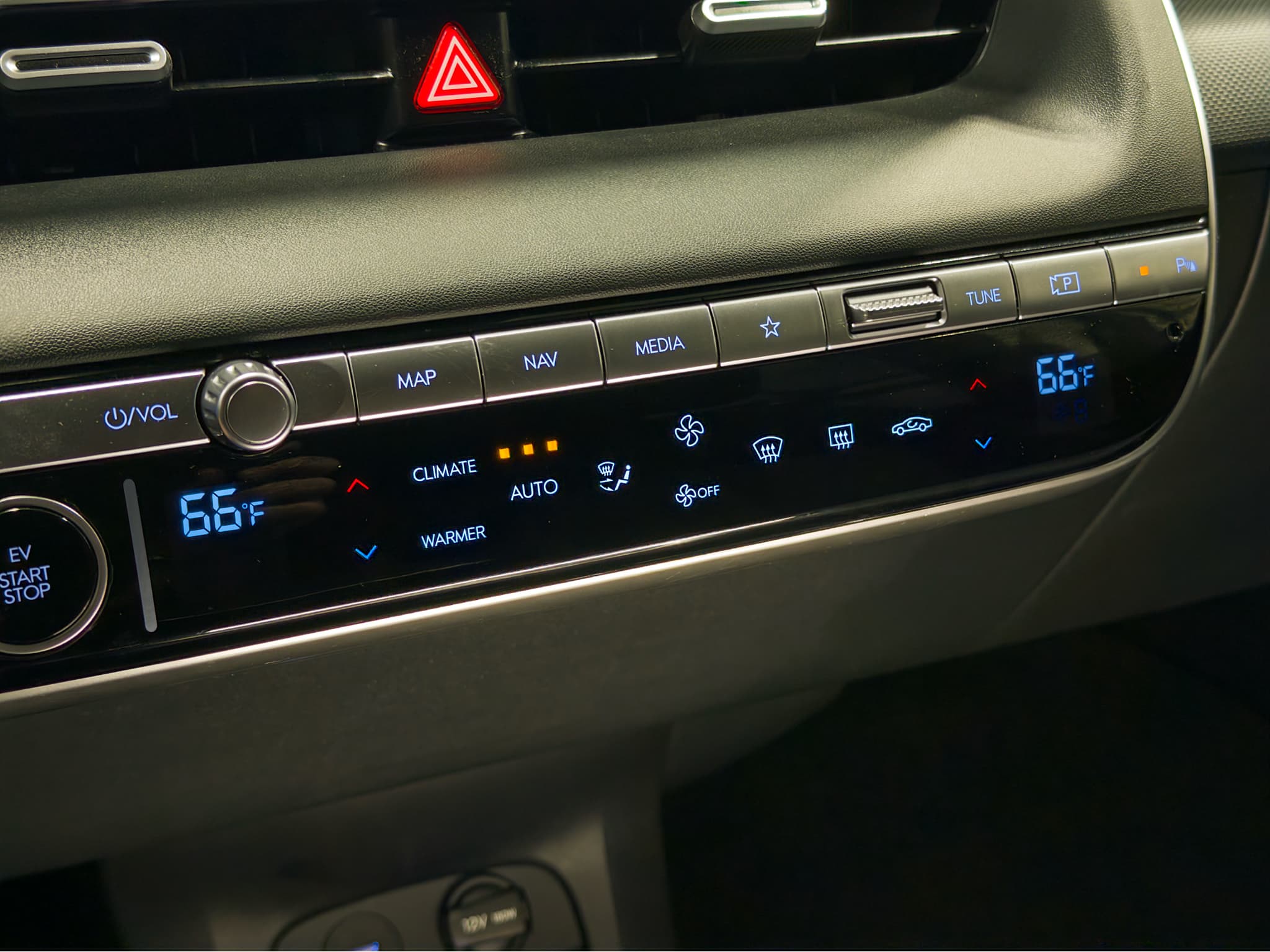 2024 Hyundai IONIQ 5 view 15