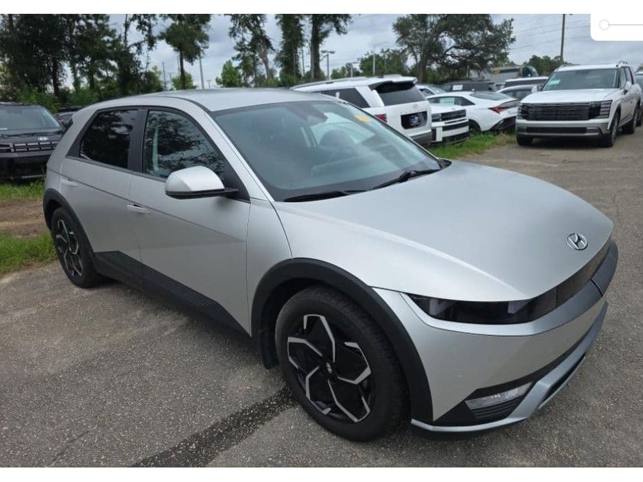 2024 Hyundai IONIQ 5 view 4