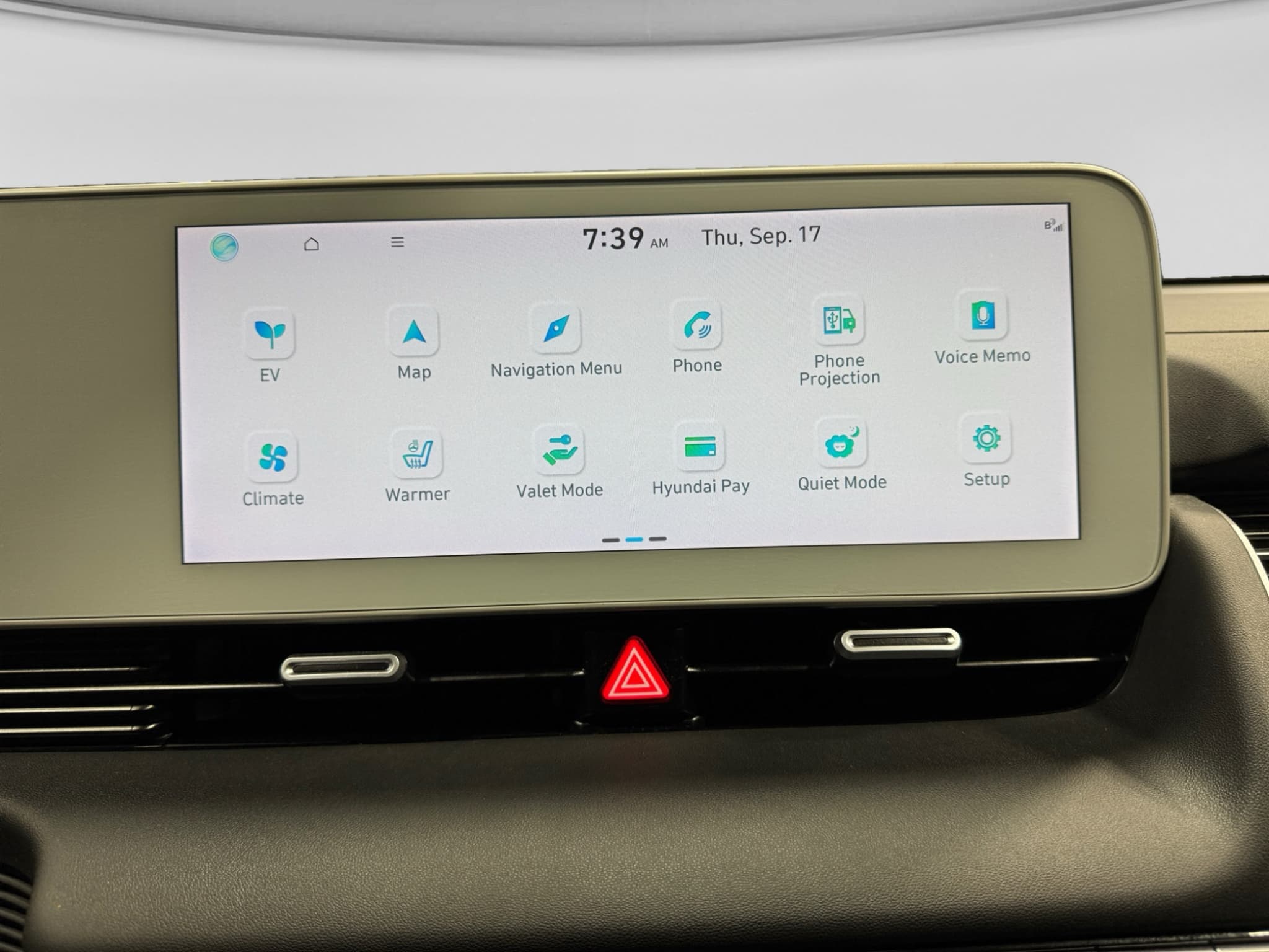 2024 Hyundai IONIQ 5 view 13