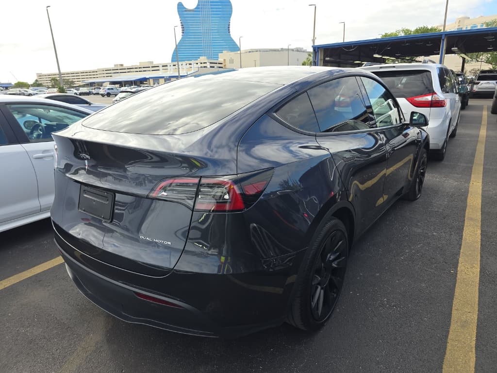 2024 Tesla Model Y view 3