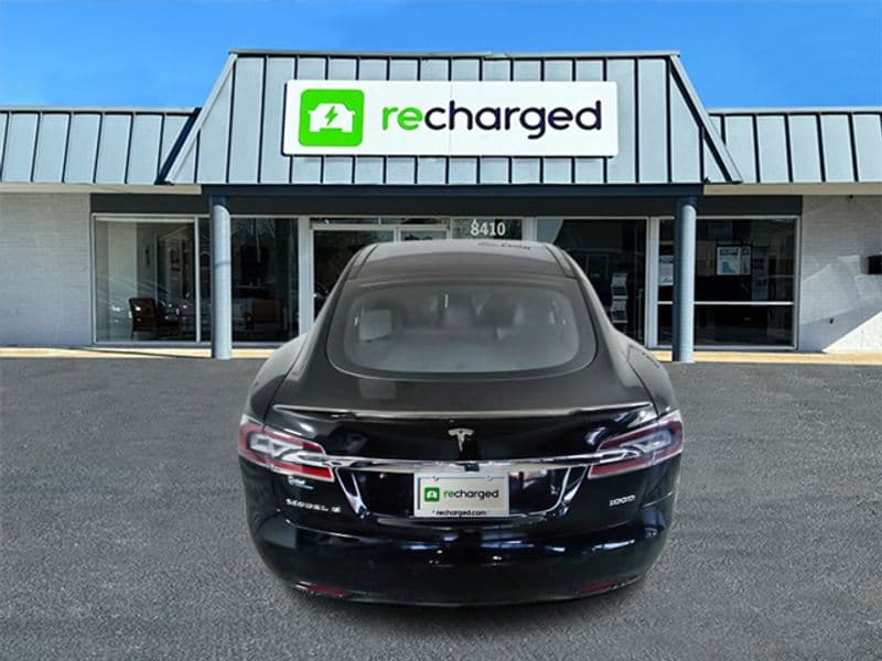 2019 Tesla Model S view 5
