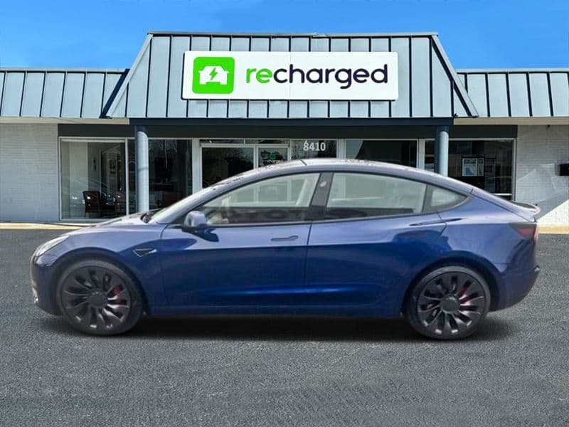 2023 Tesla Model 3 view 3