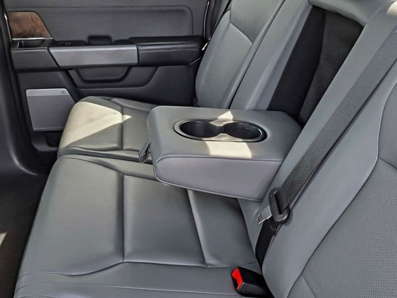 2023 Ford F-150 Lightning view 11