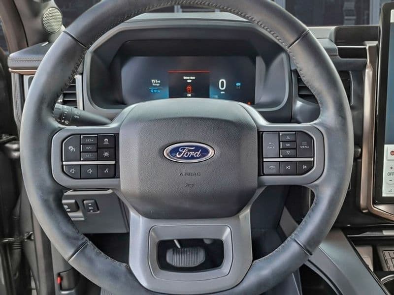 2023 Ford F-150 Lightning view 15