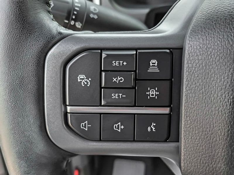 2023 Ford F-150 Lightning view 16