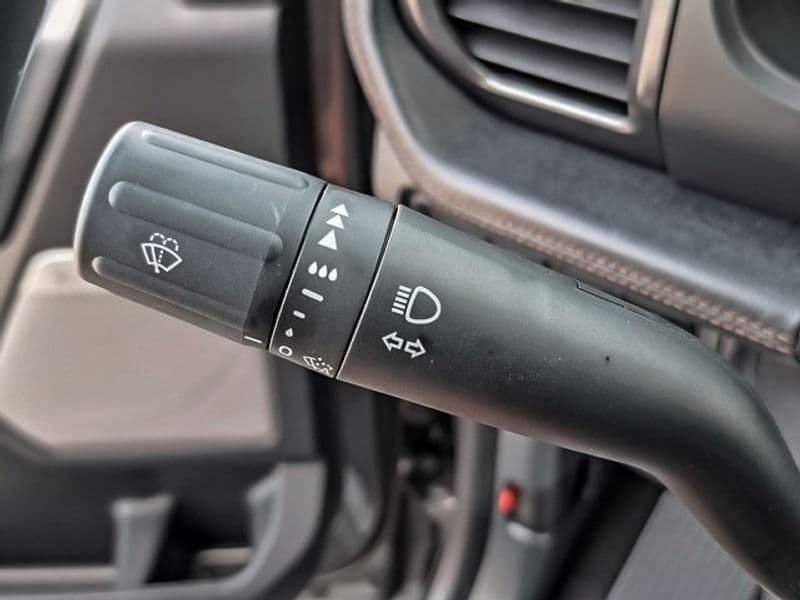 2023 Ford F-150 Lightning view 18