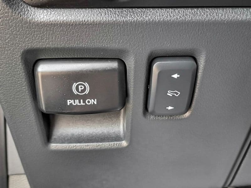 2023 Ford F-150 Lightning view 28