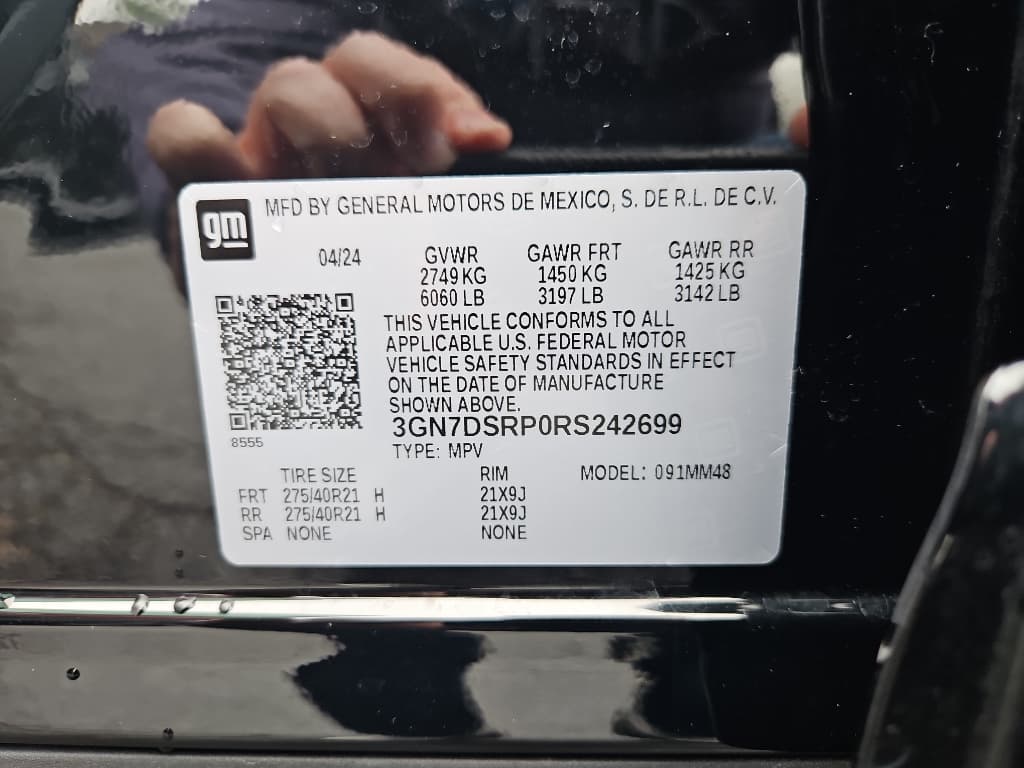 2024 Chevrolet Equinox EV view 21