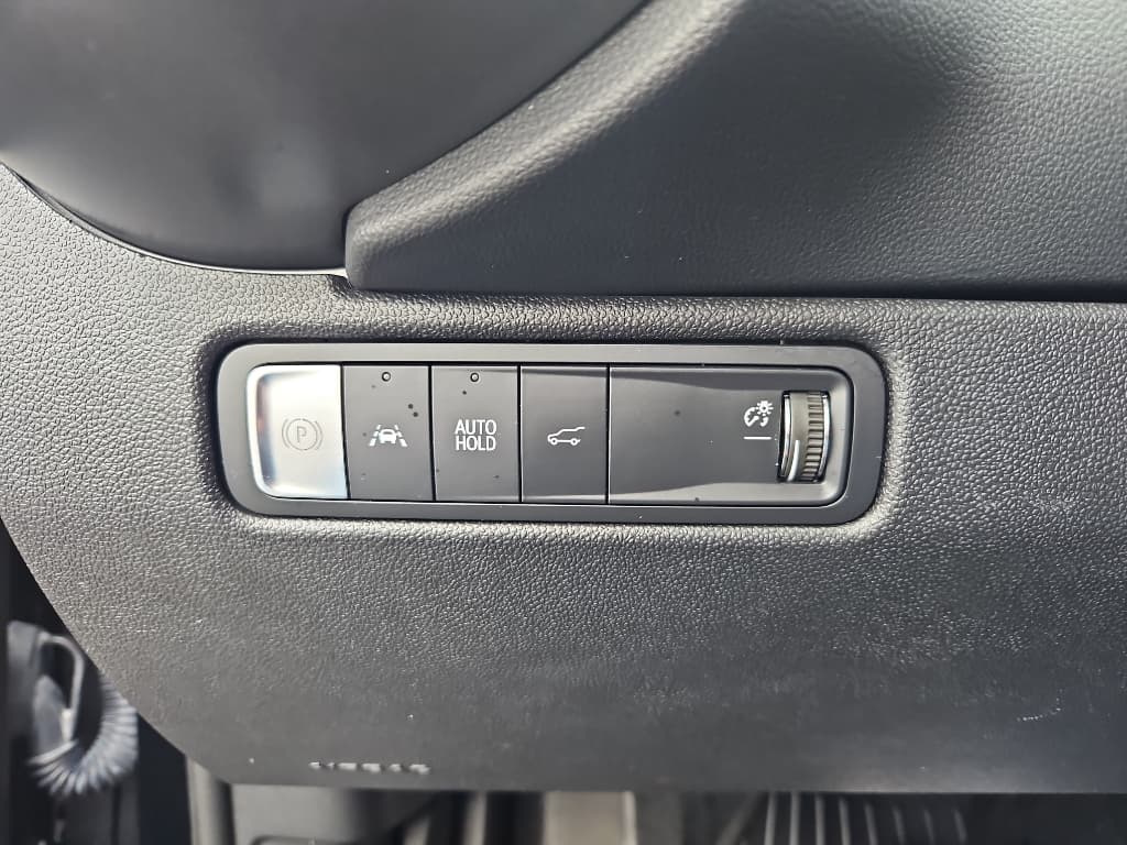 2024 Chevrolet Equinox EV view 16