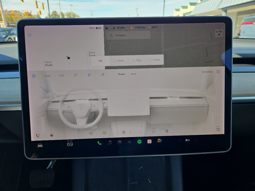 2021 Tesla Model Y view 14