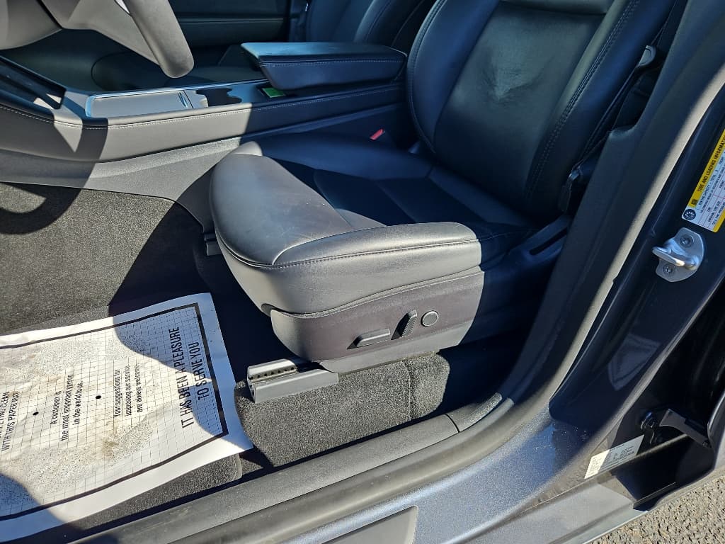 2021 Tesla Model Y view 7