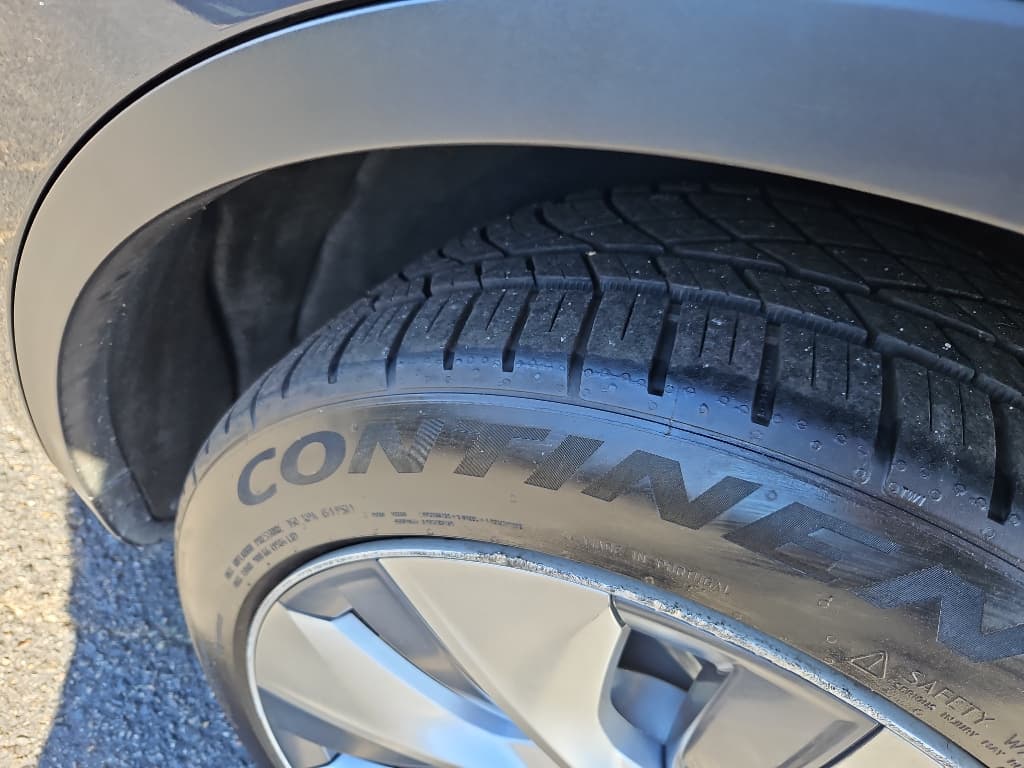 2021 Tesla Model Y view 29