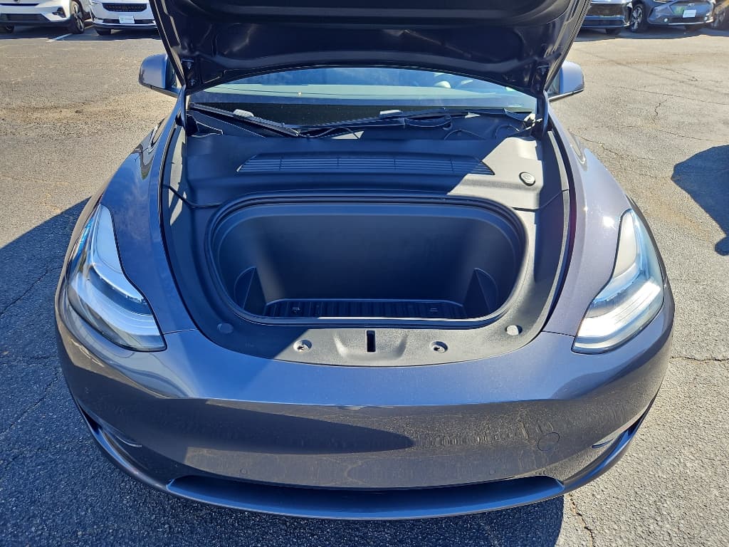 2021 Tesla Model Y view 23