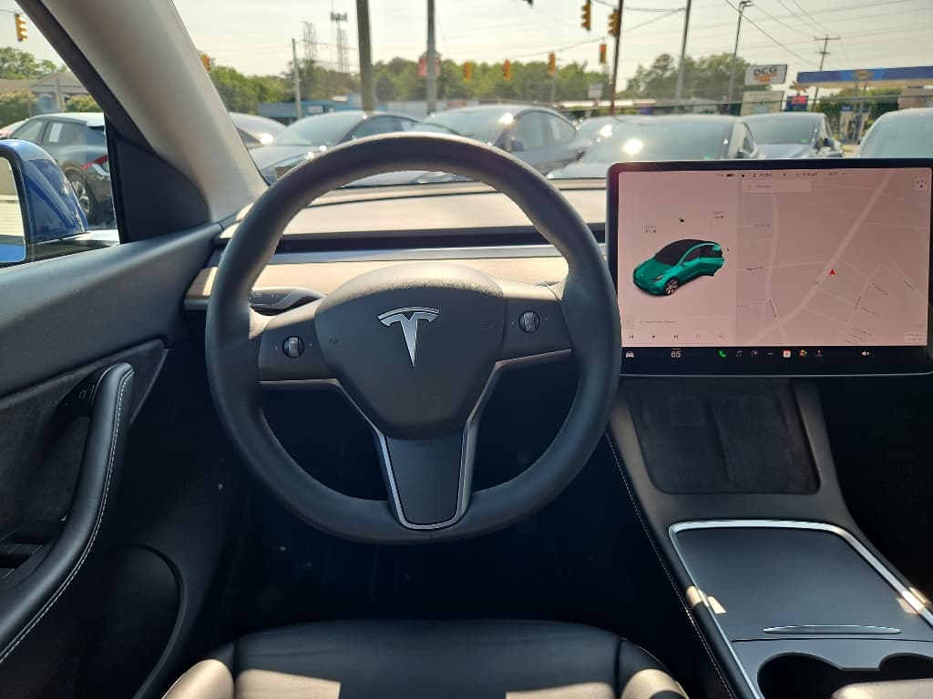 2021 Tesla Model Y view 8