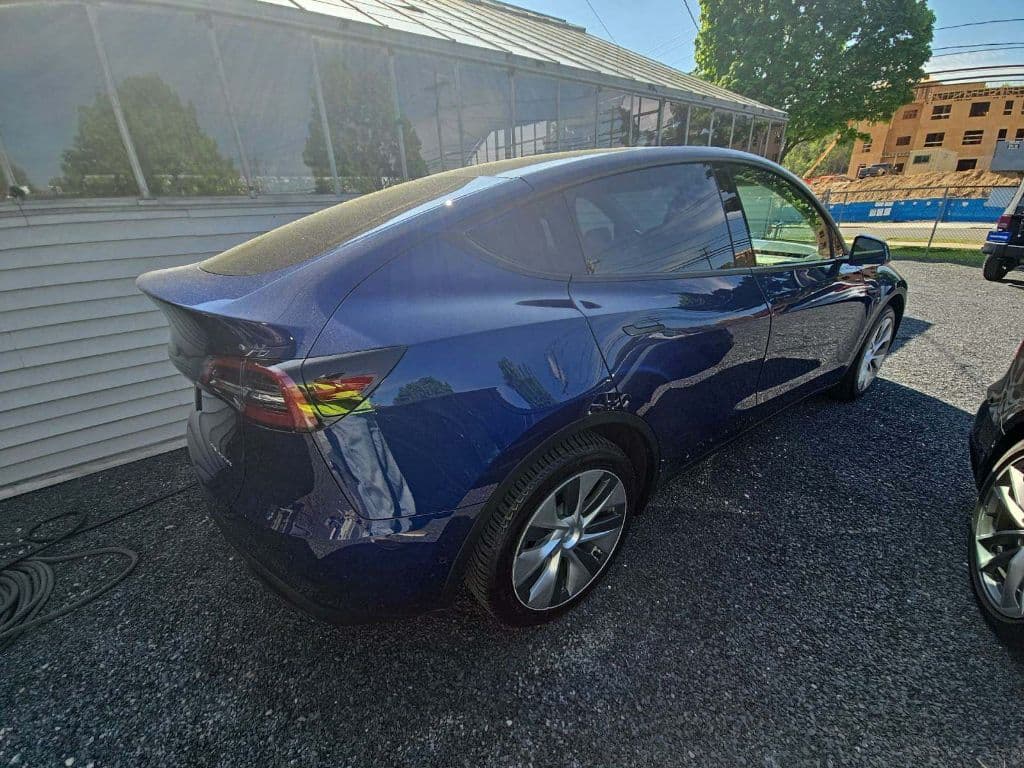 2021 Tesla Model Y view 3