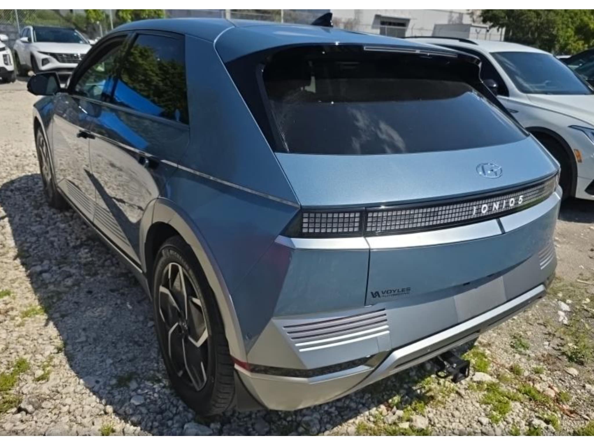 2024 Hyundai IONIQ 5 view 2