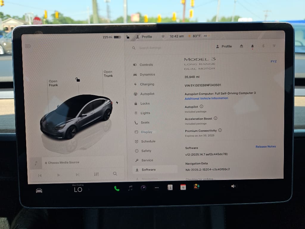 2022 Tesla Model 3 view 9