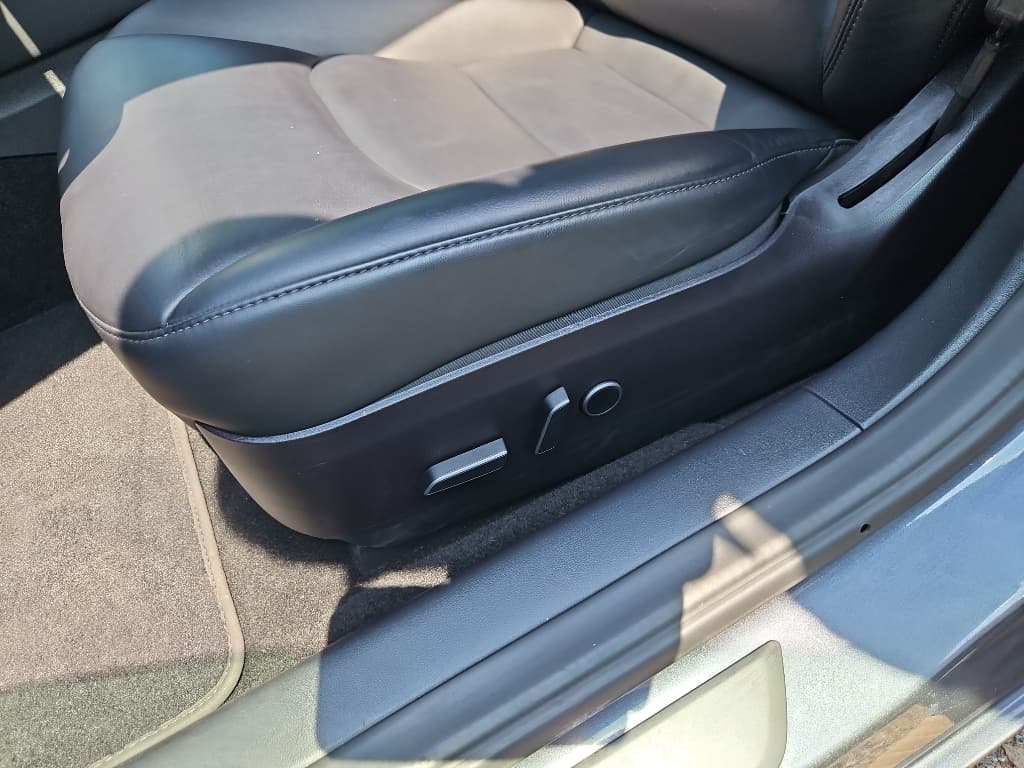 2022 Tesla Model 3 view 7