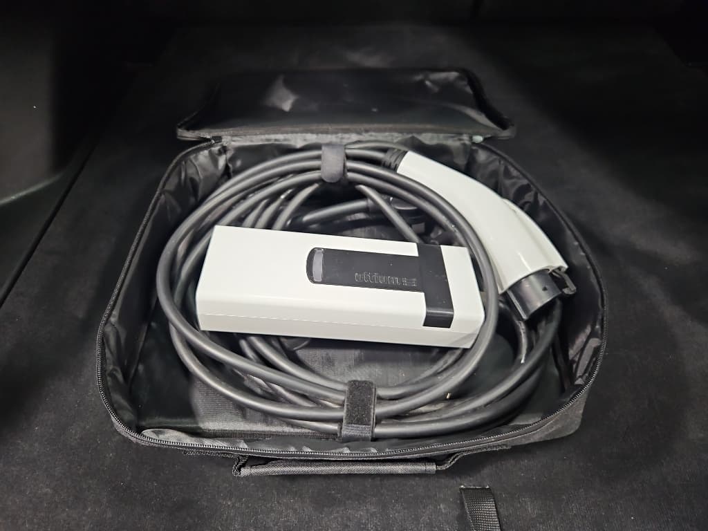 2024 Chevrolet Equinox EV view 6