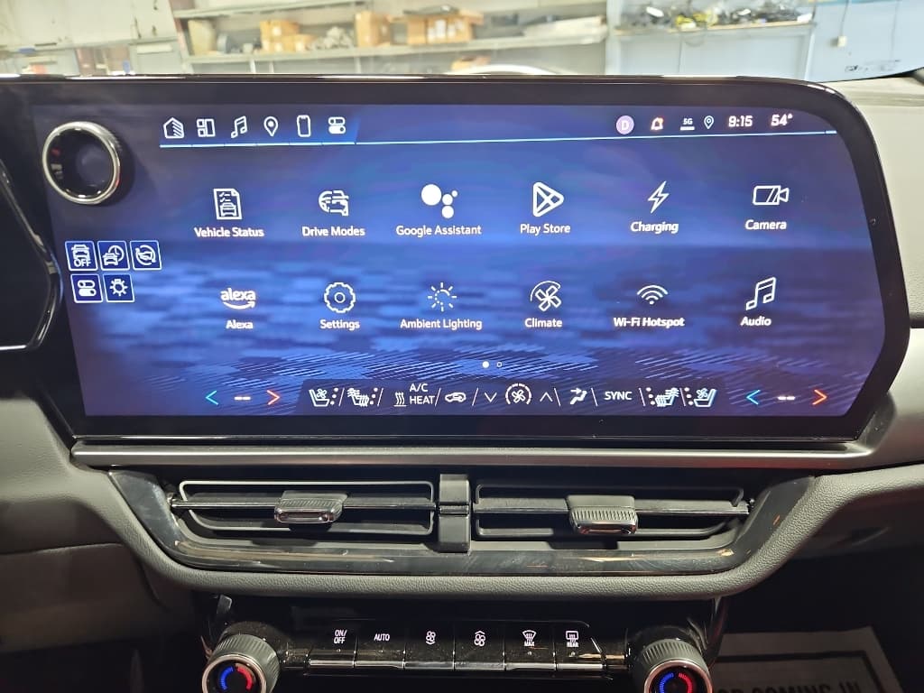 2024 Chevrolet Equinox EV view 11