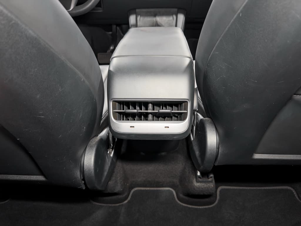 2024 Tesla Model Y view 20