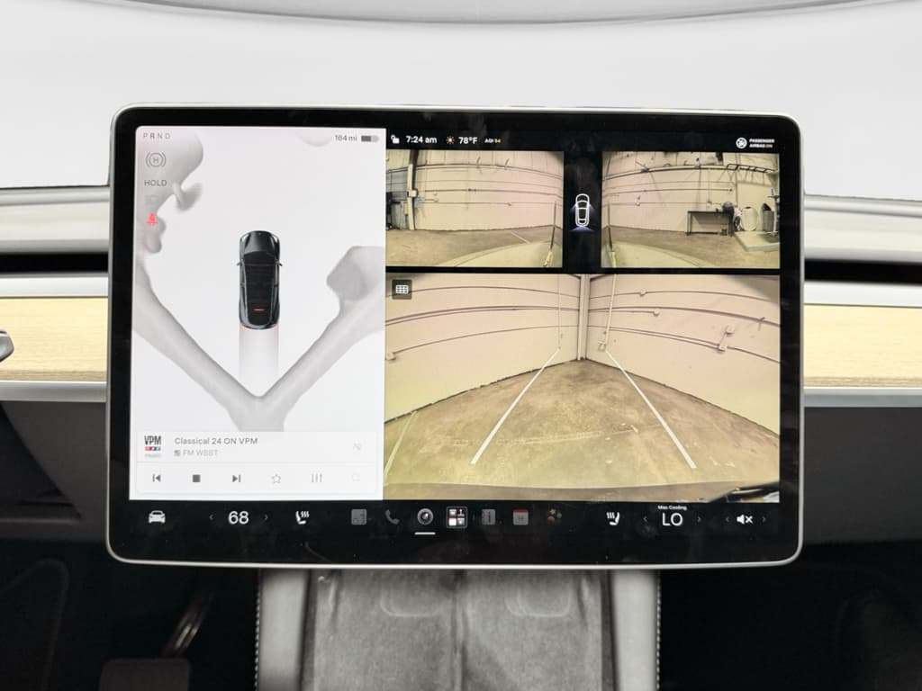 2024 Tesla Model Y view 15