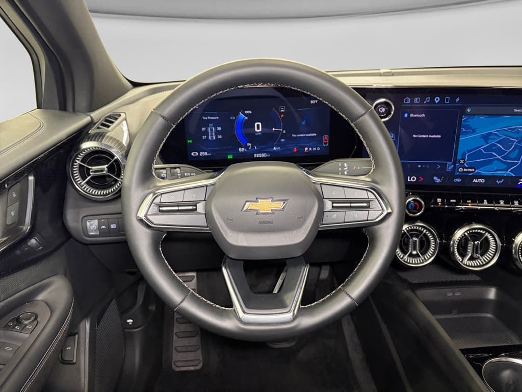 2024 Chevrolet Blazer EV view 9