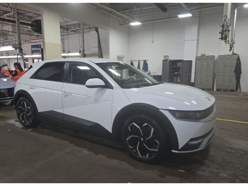 2024 Hyundai IONIQ 5 view 2