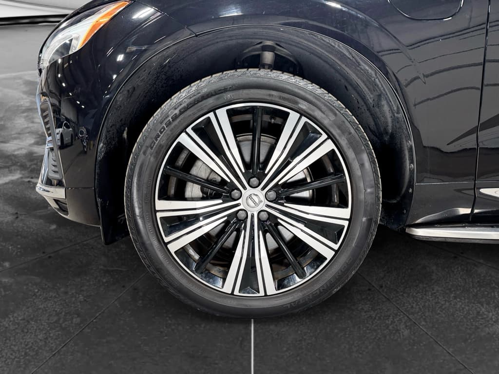 2023 Volvo XC60 view 28