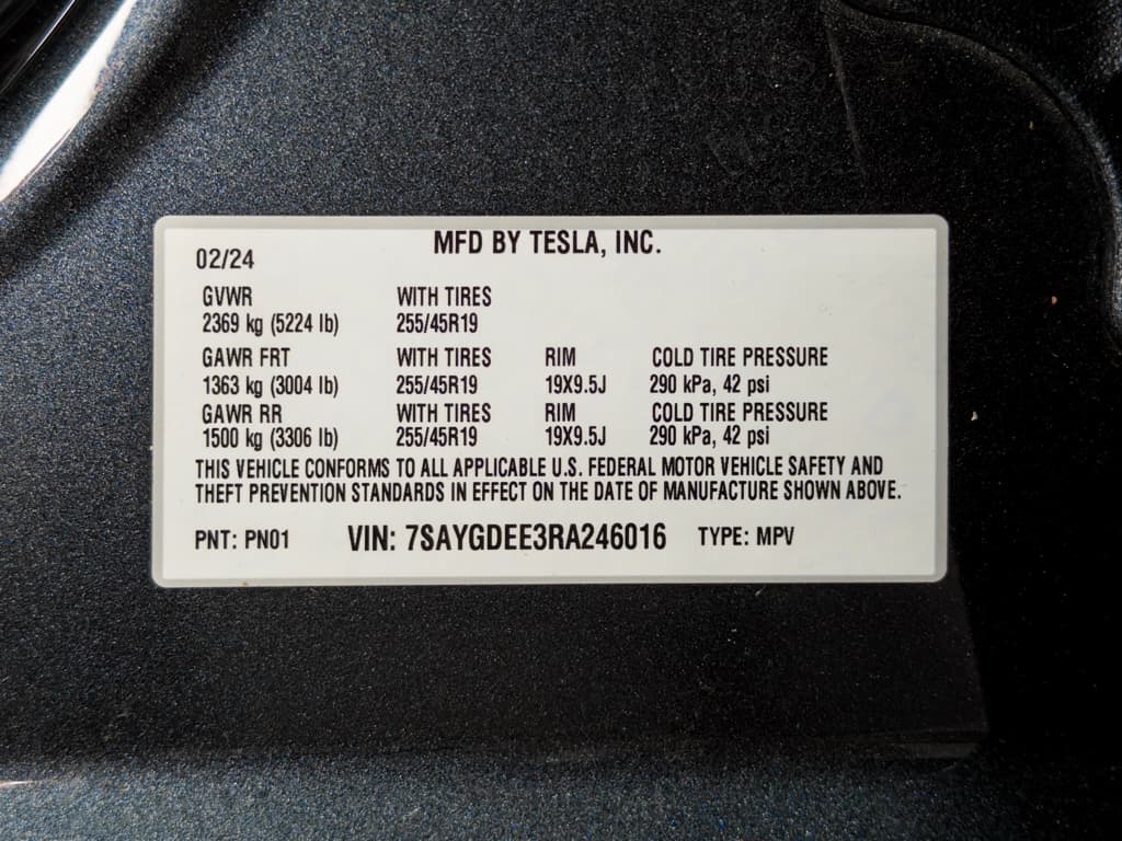 2024 Tesla Model Y view 28