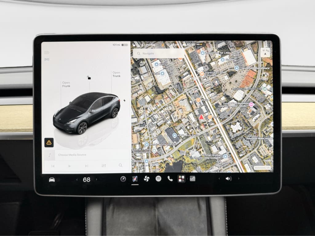 2024 Tesla Model Y view 9