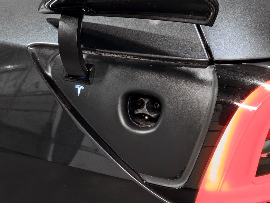 2024 Tesla Model Y view 5