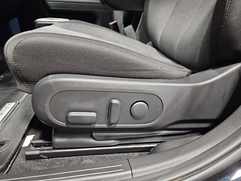 2024 Hyundai IONIQ 5 view 6