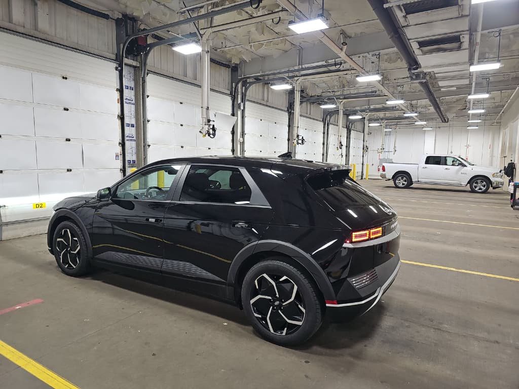 2024 Hyundai IONIQ 5 view 4