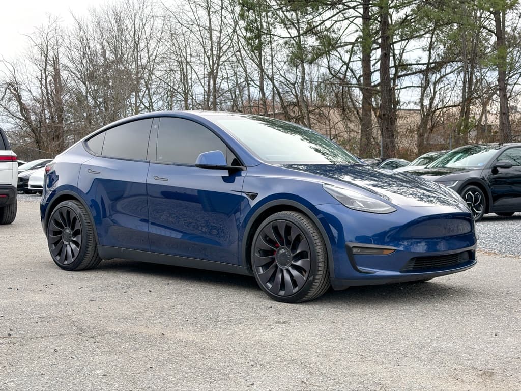 2021 Tesla Model Y view 4