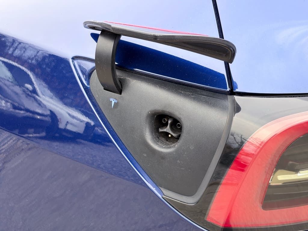 2021 Tesla Model Y view 5