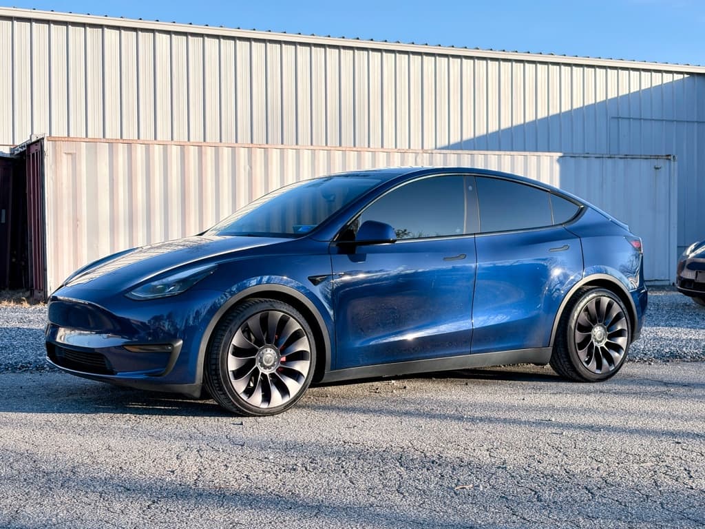2021 Tesla Model Y Performance's photo