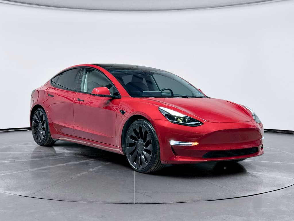 2022 Tesla Model 3 view 4