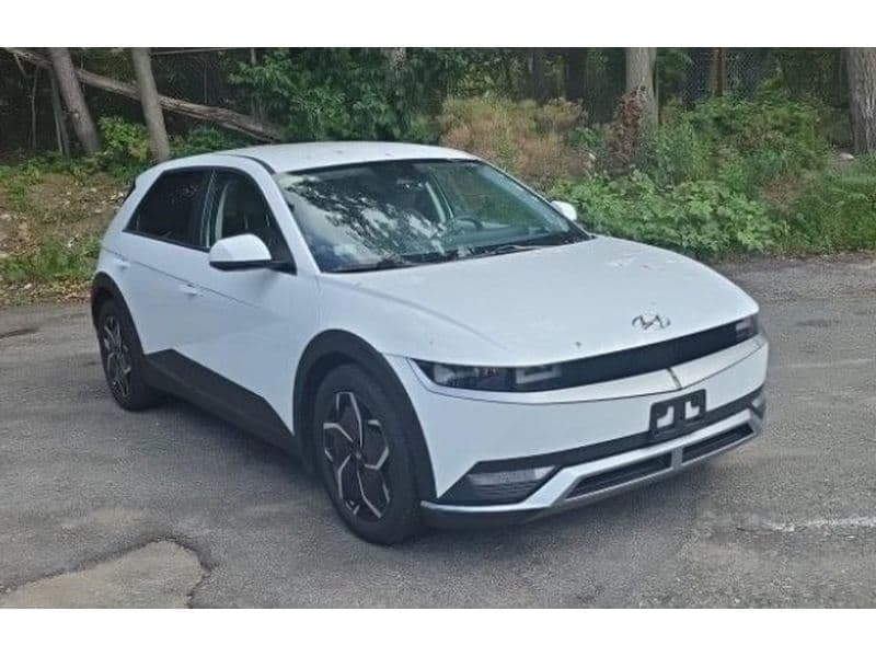 2024 Hyundai IONIQ 5 view 3