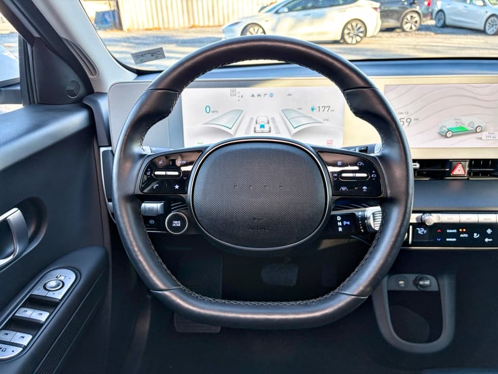 2024 Hyundai IONIQ 5 view 8