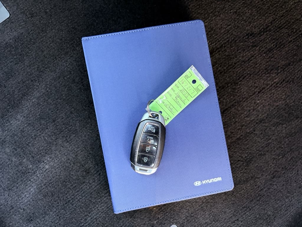 2024 Hyundai IONIQ 5 view 23