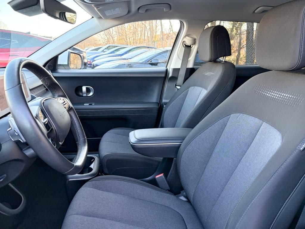 2024 Hyundai IONIQ 5 view 17