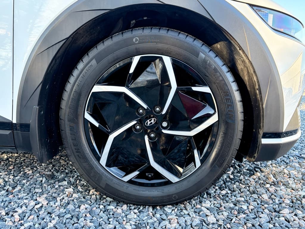 2024 Hyundai IONIQ 5 view 33