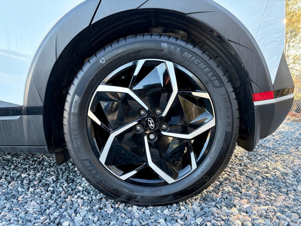 2024 Hyundai IONIQ 5 view 35