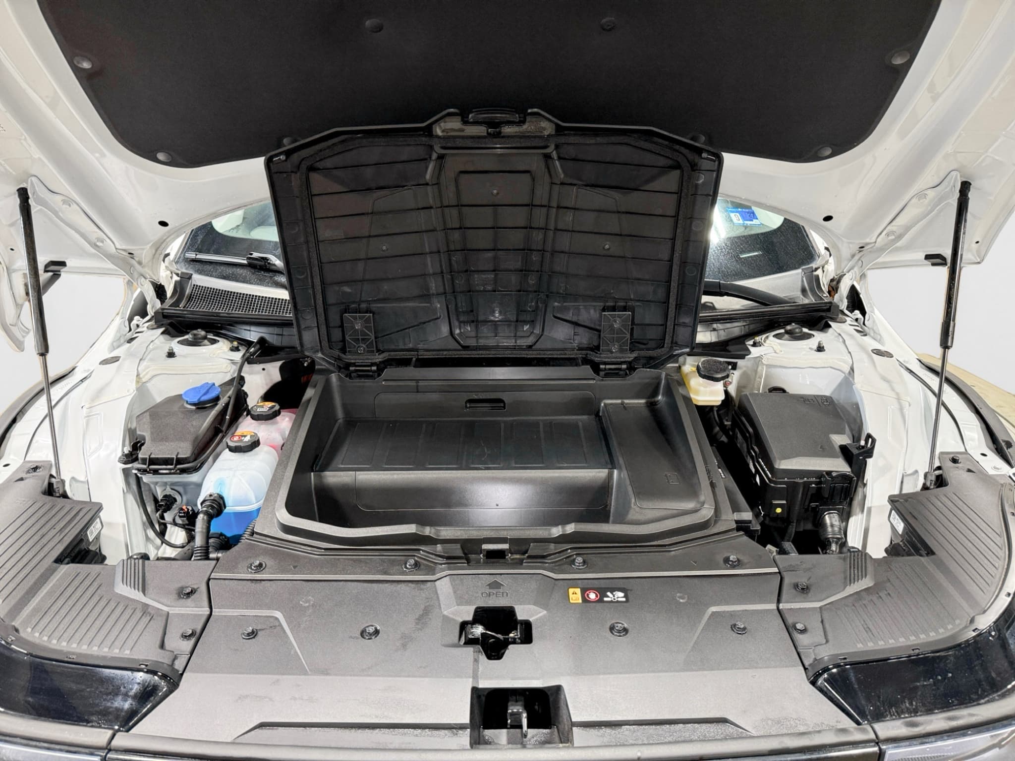 2024 Hyundai IONIQ 5 view 26