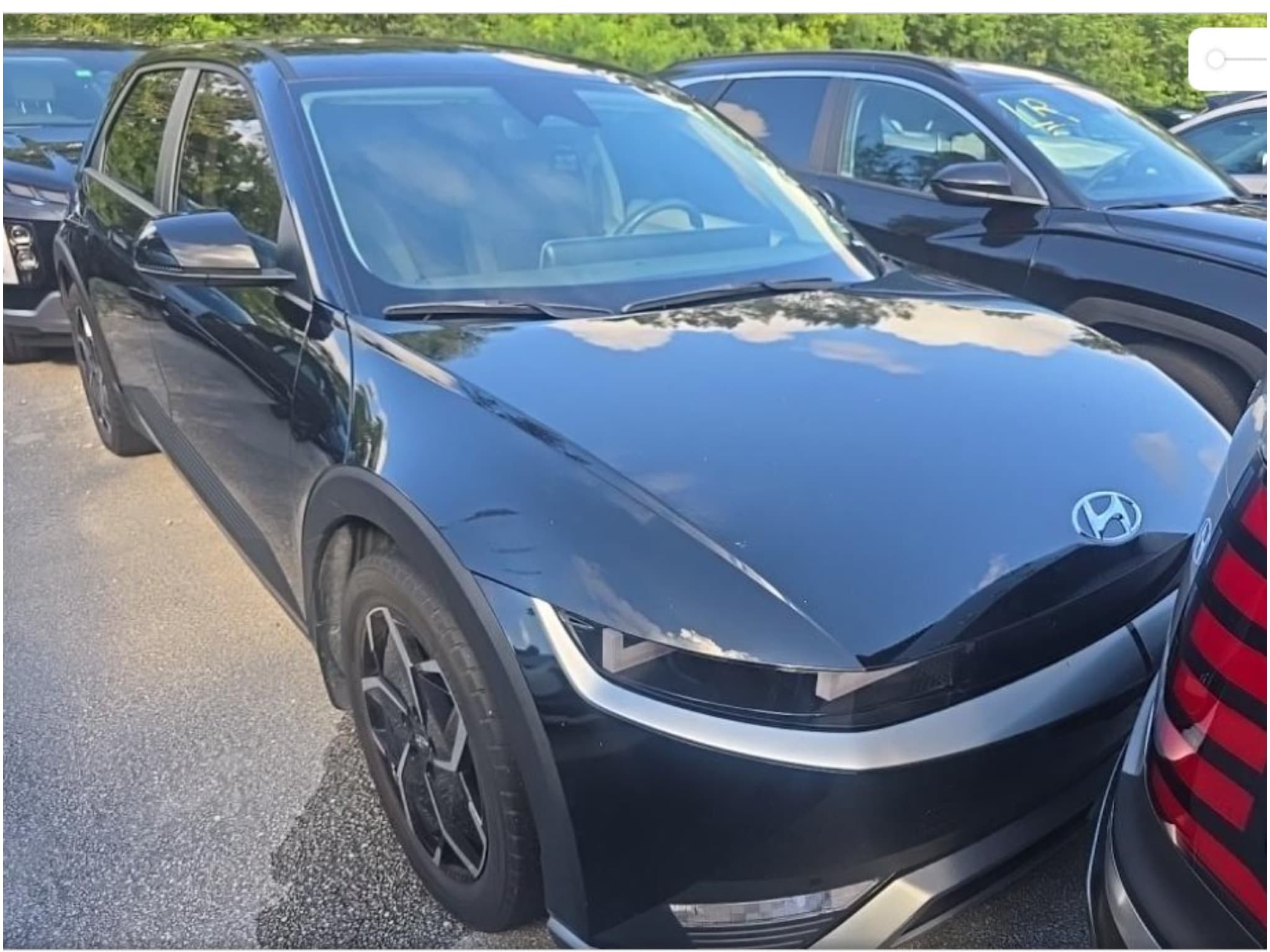 2024 Hyundai IONIQ 5 view 4