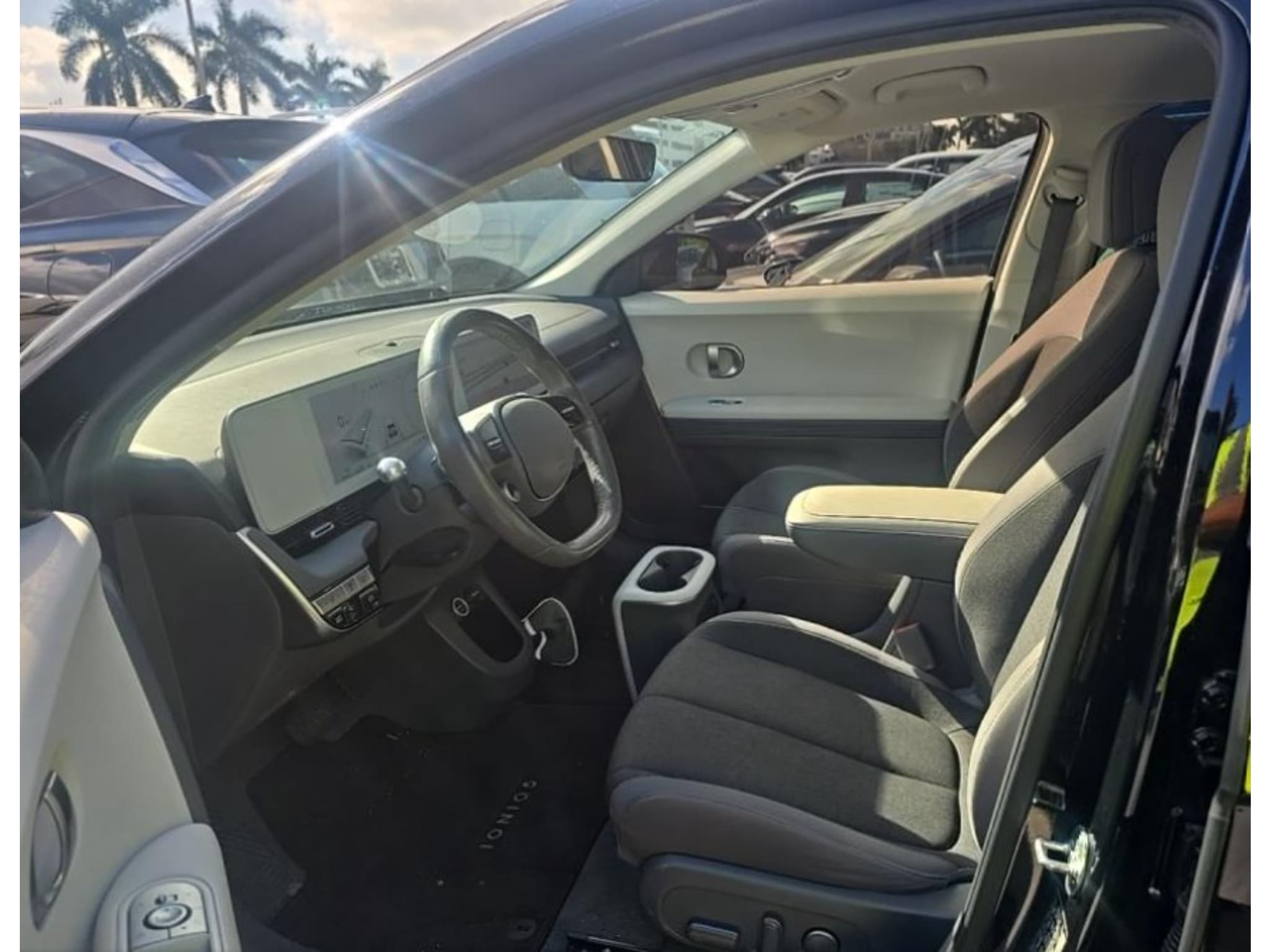 2024 Hyundai IONIQ 5 view 5