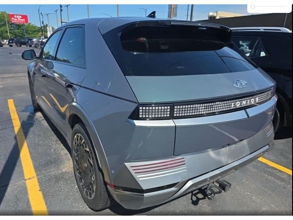 2024 Hyundai IONIQ 5 view 2